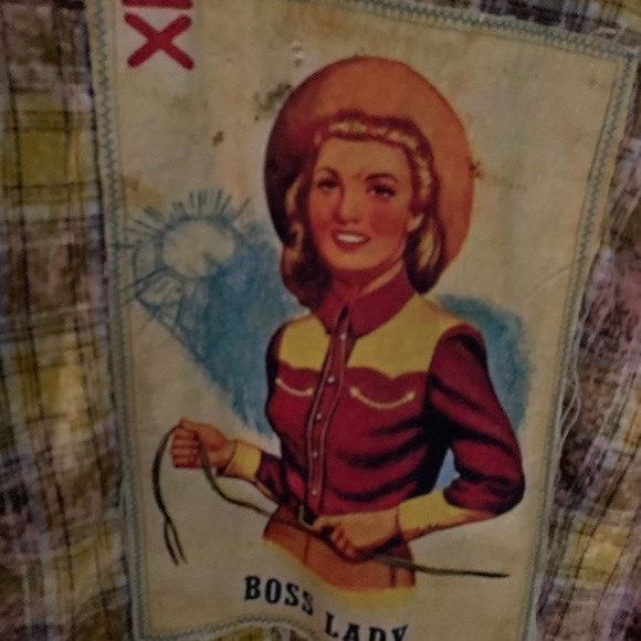 Upcycled flannel “Boss Lady”. XXL - Picture 2 of 4